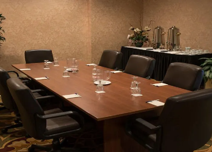 Staybridge Chicago O'hare - By Ihg Hotel 3*